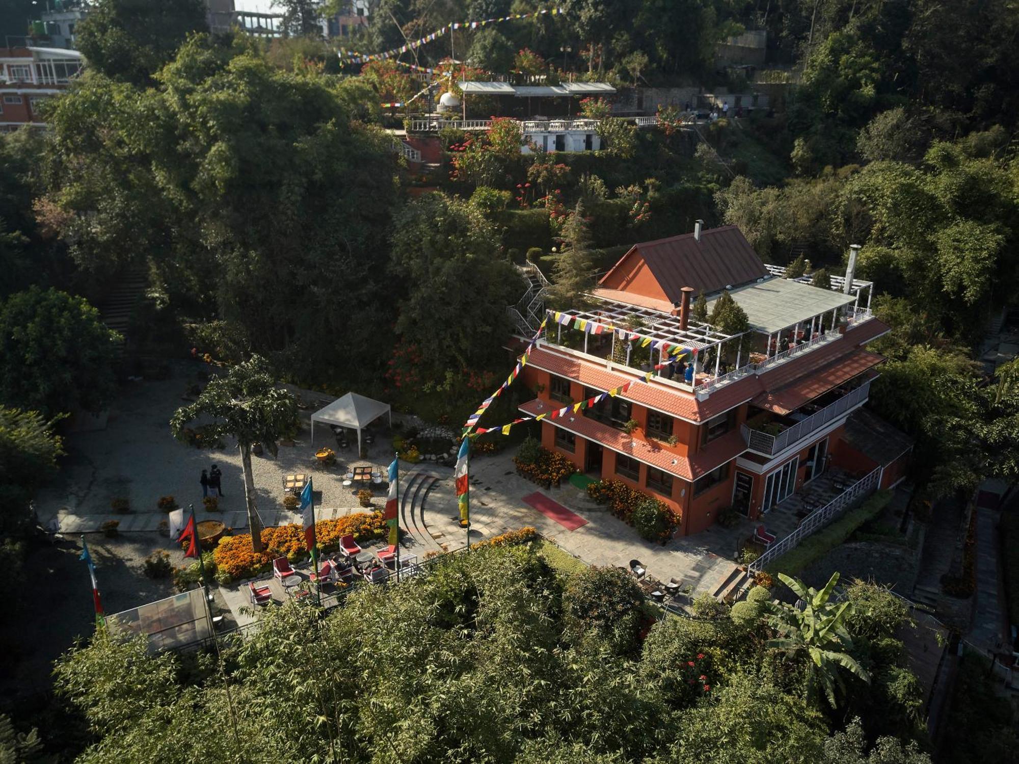 Dhulikhel Lodge Resort Bagian luar foto